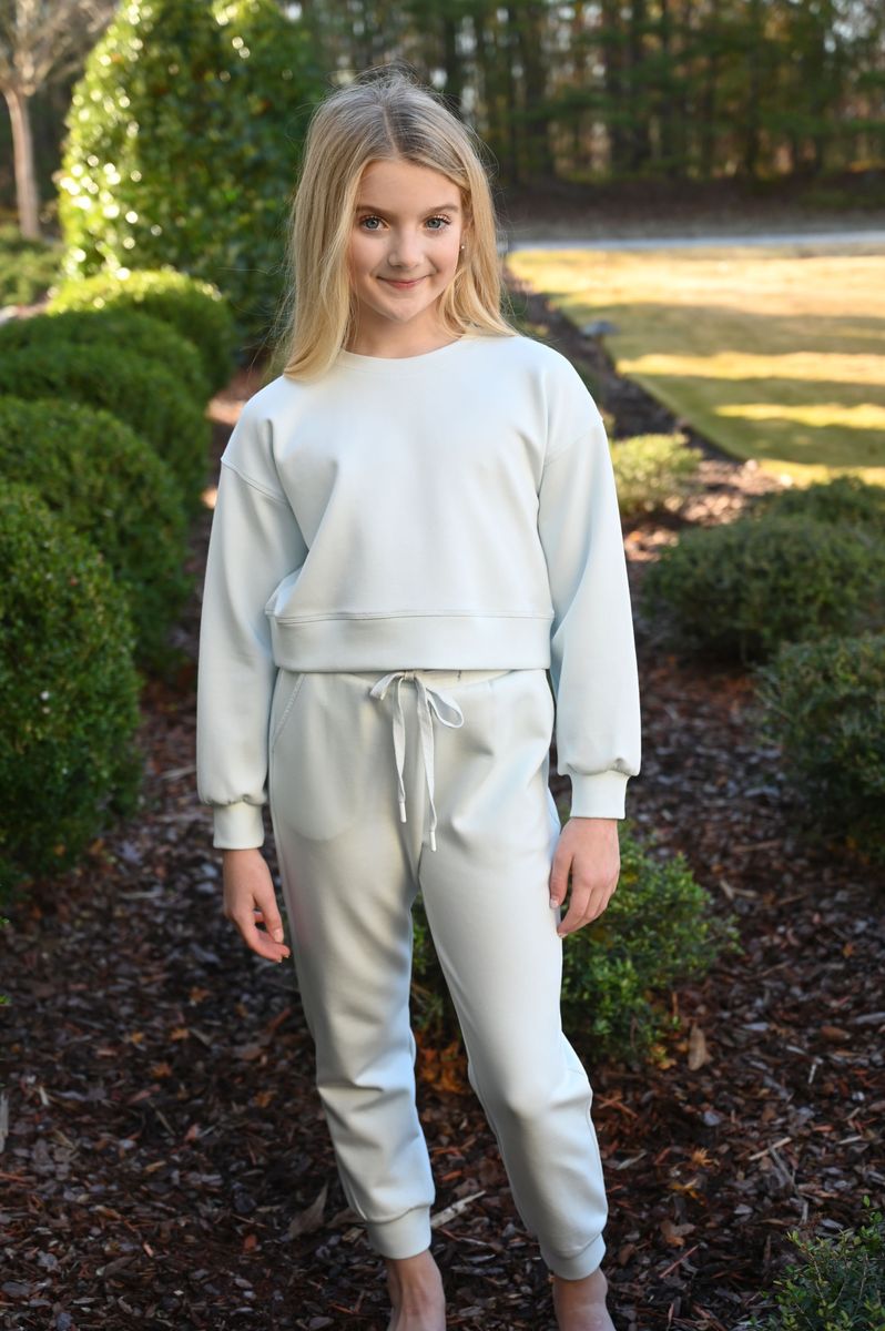 Darby Sweatshirt - Frost Cozy