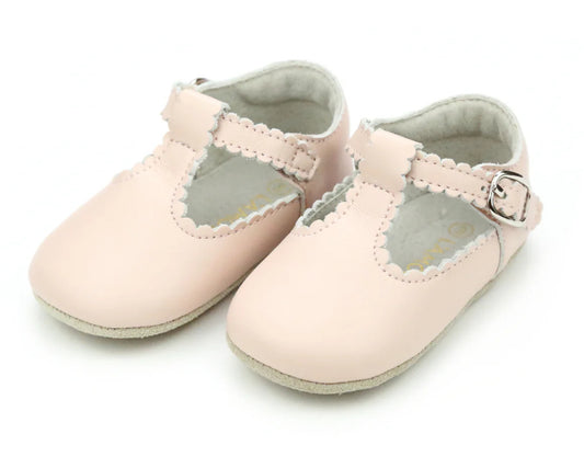 Elodie Girls Scalloped T-Strap Mary Jane Crib Shoe (Infant)